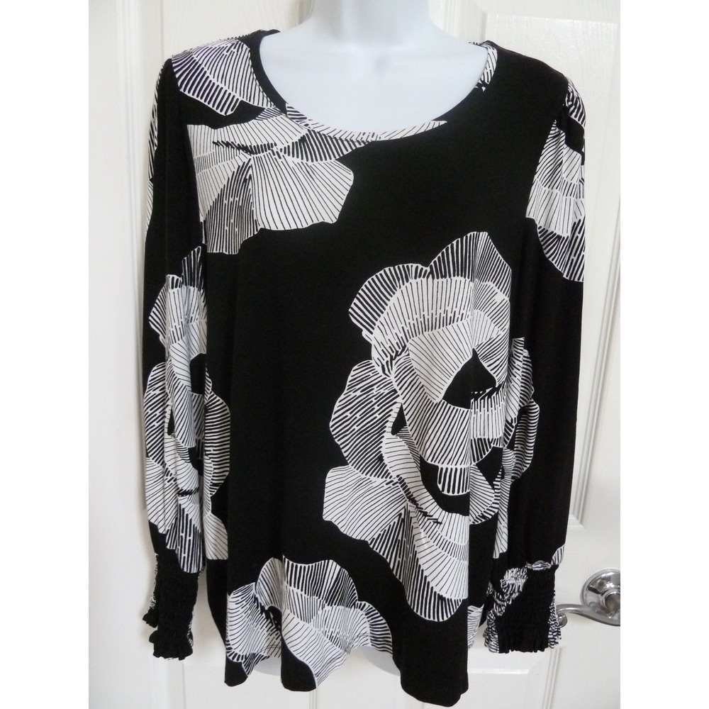 CHICO'S SZ 2=Large Balloon Sleeve Top Pullover Artsy Floral Black & White Cuffed